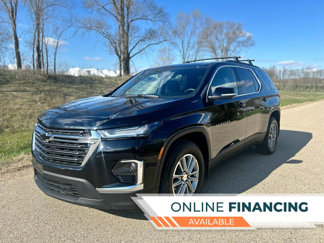 Used 2023 Chevrolet Traverse LT image 1