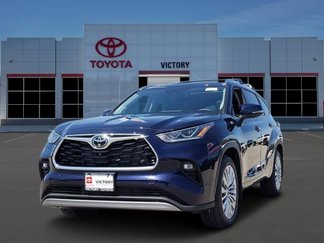 New 2025 Toyota Highlander Platinum image 1