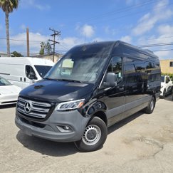 Used 2023 Mercedes-Benz Sprinter 2500 image 1