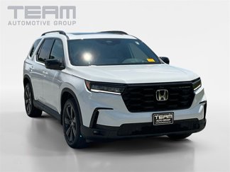 Used 2025 Honda Pilot Black Edition image 1