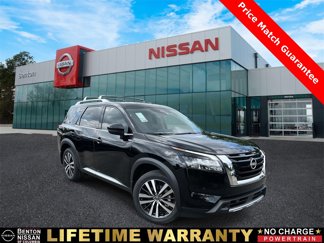 New 2025 Nissan Pathfinder Platinum image 1