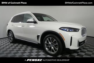 Used 2025 BMW X5 xDrive50e image 1