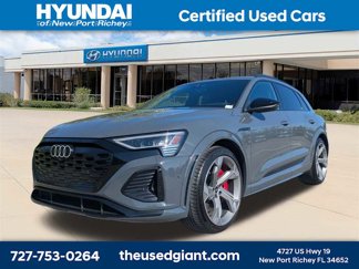 Used 2024 Audi Q8 e-tron Prestige w/ Prestige Package image 1