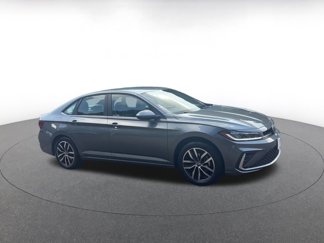 Used 2025 Volkswagen Jetta SE video 2