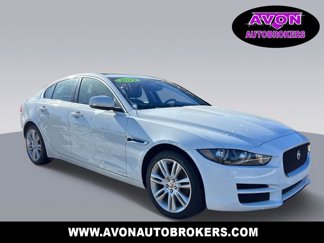 Used 2019 Jaguar XE Premium image 1