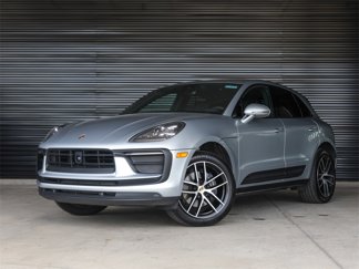 Certified 2025 Porsche Macan image 1