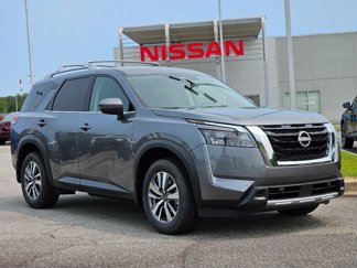 New 2025 Nissan Pathfinder SL image 1