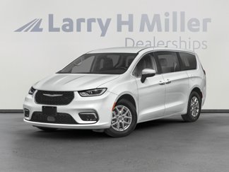 Used 2023 Chrysler Pacifica Touring-L image 1