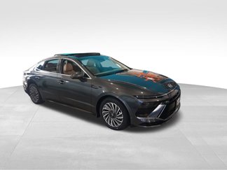 New 2025 Hyundai Sonata Limited image 1