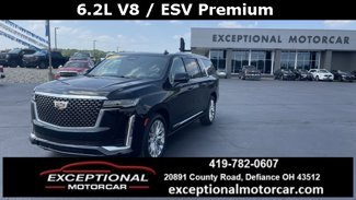 Used 2023 Cadillac Escalade ESV Premium Luxury image 1