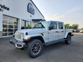 Used 2023 Jeep Gladiator Overland image 1