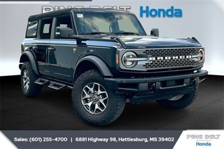 Used 2024 Ford Bronco Badlands image 1