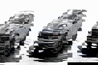 Certified 2025 Porsche Cayenne S image 1