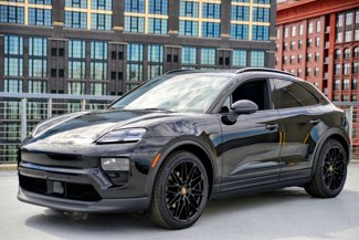 Used 2025 Porsche Macan 4 Electric image 1