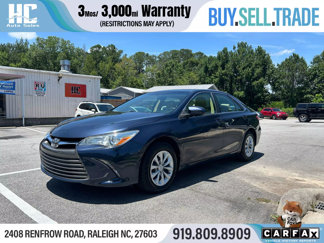 Used 2017 Toyota Camry LE image 1