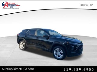 Used 2025 Chevrolet Trax LS image 1