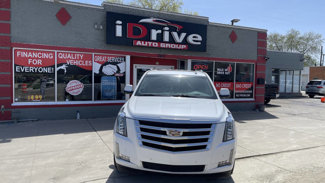 Used 2016 Cadillac Escalade Luxury image 1