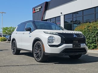 Used 2025 Mitsubishi Outlander SEL Black Edition image 1