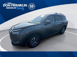 New 2025 Nissan Pathfinder SL image 1