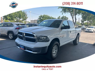 Used 2019 RAM 1500 Classic SLT w/ Luxury Group image 1