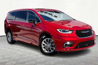 New 2025 Chrysler Pacifica Select image 1