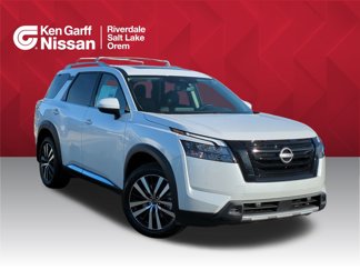 New 2025 Nissan Pathfinder Platinum w/ Black Appearance Package image 1