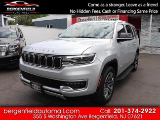 Used 2024 Jeep Wagoneer Series II w/ Flexible Seating Group image 1