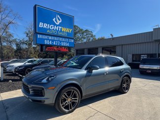 Used 2019 Porsche Cayenne w/ Premium Package image 1