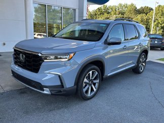 New 2025 Honda Pilot Touring image 1