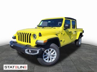 Used 2023 Jeep Gladiator Sport image 1