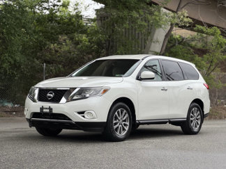 Used 2015 Nissan Pathfinder S image 1