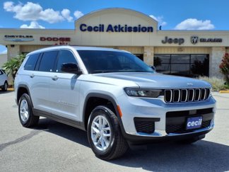 New 2025 Jeep Grand Cherokee L Laredo image 1