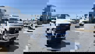 New 2025 Ford F350 4x4 Crew Cab Super Duty image 1