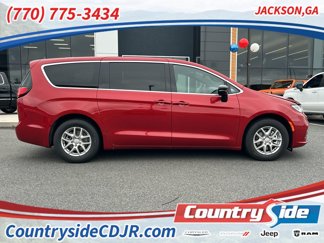 New 2026 Chrysler Pacifica Select image 1