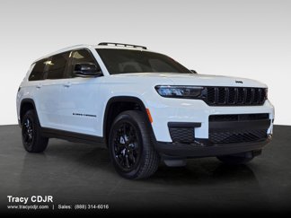 New 2025 Jeep Grand Cherokee L Altitude image 1