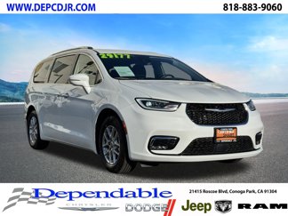 Certified 2021 Chrysler Pacifica Touring-L image 1