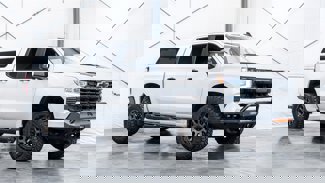 Used 2022 Chevrolet Silverado 1500 LT Trail Boss w/ LT Trail Boss Premium Package image 1