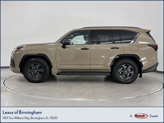 New 2025 Lexus LX 700h Overtrail image 1