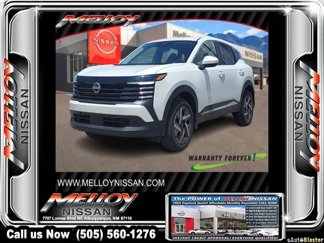 Used 2025 Nissan Kicks SV image 1