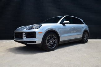 Certified 2025 Porsche Cayenne image 1