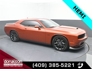 Used 2023 Dodge Challenger R/T w/ Plus Package image 1