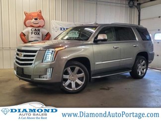 Used 2017 Cadillac Escalade Luxury image 1
