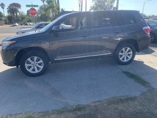 Used 2011 Toyota Highlander 2WD image 1