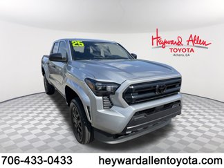 Used 2025 Toyota Tacoma SR image 1