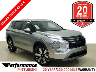 New 2025 Mitsubishi Outlander SE image 1