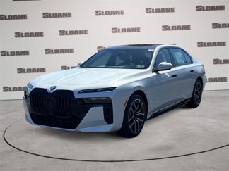 New 2025 BMW 750e xDrive image 1