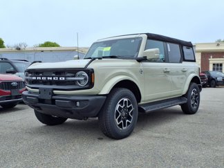 New 2025 Ford Bronco Outer Banks image 1