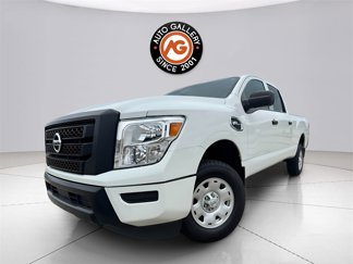 Used 2022 Nissan Titan S image 1