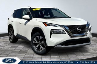 Used 2023 Nissan Rogue SV image 1