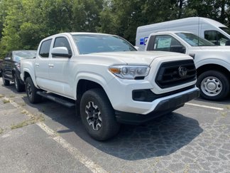 Used 2022 Toyota Tacoma SR image 1